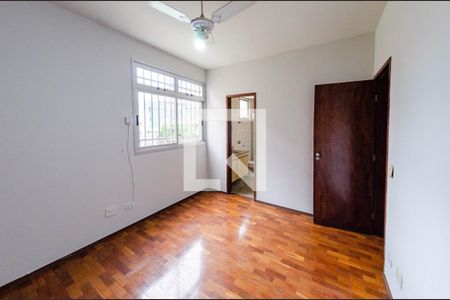 Apartamento para alugar com 170m², 4 quartos e 2 vagas Apartamento para alugar com 170m², 4 quartos e 2 vagasSuíte