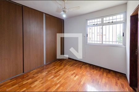 Apartamento para alugar com 170m², 4 quartos e 2 vagas Apartamento para alugar com 170m², 4 quartos e 2 vagasSuíte