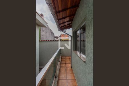 Casa à venda com 132m², 2 quartos e 2 vagas Casa à venda com 132m², 2 quartos e 2 vagasVaranda