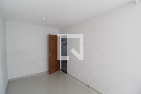 Sala de apartamento para alugar com 2 quartos, 48m² em Dona Zulmira, Uberlândia