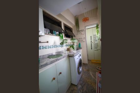 Apartamento à venda com 90m², 2 quartos e 1 vagaCozinha e Área de Serviço