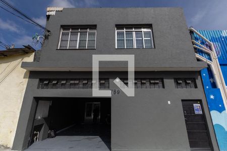 Casa à venda com 40m², 1 quarto e sem vaga Casa à venda com 40m², 1 quarto e sem vagaFachada