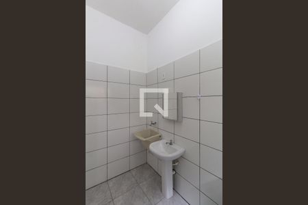 Casa à venda com 40m², 1 quarto e sem vaga Casa à venda com 40m², 1 quarto e sem vagaBanheiro