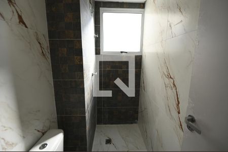 Banheiro de apartamento para alugar com 2 quartos, 42m² em Setor Grajaú, Goiânia