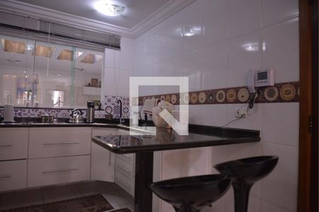 Casa à venda com 205m², 3 quartos e 3 vagasCozinha