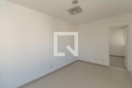 Sala de apartamento para alugar com 1 quarto, 32m² em Irajá, Rio de Janeiro