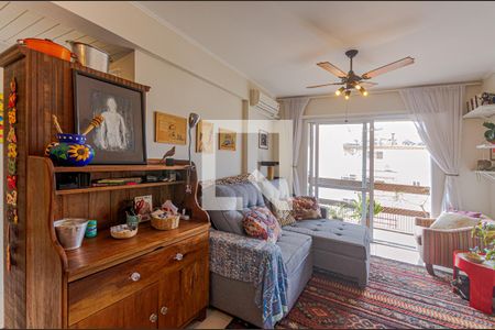 Sala de Estar de apartamento à venda com 2 quartos, 144m² em Teresópolis, Porto Alegre