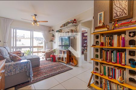 Sala de Estar de apartamento à venda com 2 quartos, 144m² em Teresópolis, Porto Alegre