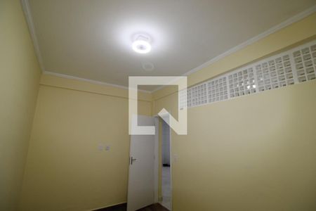 Quarto 1 de casa para alugar com 2 quartos, 70m² em Jardim Miriam, São Paulo