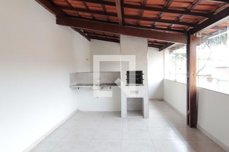 Apartamento à venda com 120m², 3 quartos e sem vagaCozinha e Área de Serviço