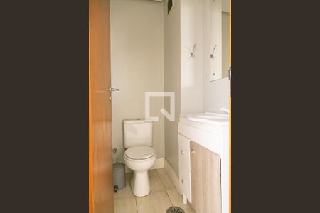 Banheiro de kitnet/studio à venda com 1 quarto, 30m² em Menino Deus, Porto Alegre
