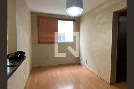 Sala de apartamento para alugar com 2 quartos, 50m² em Parque Santa Fé, Porto Alegre