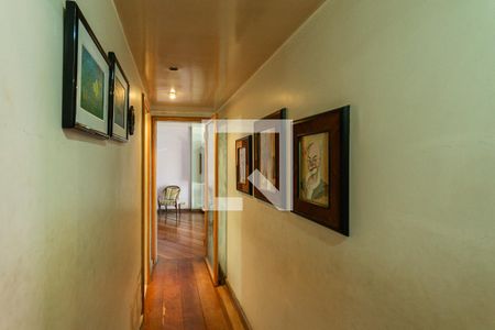 Corredor de apartamento à venda com 3 quartos, 116m² em Grajaú, Rio de Janeiro