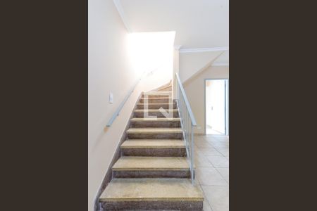 Escada Quartos de casa para alugar com 4 quartos, 260m² em Vila Maria Alta, São Paulo