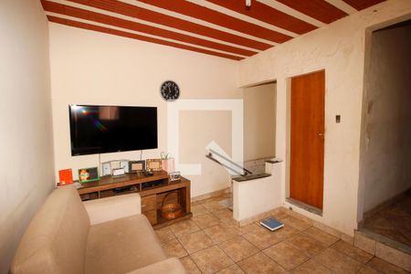 Casa à venda com 500m², 3 quartos e 3 vagasSala de TV