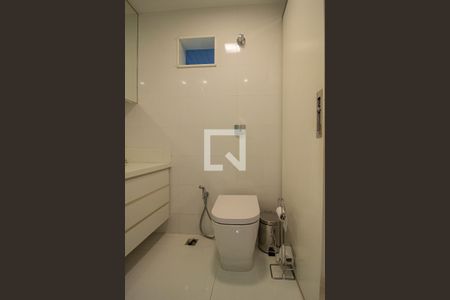 Banheiro da Suíte 1 de apartamento para alugar com 2 quartos, 84m² em Praça da Bandeira, Rio de Janeiro