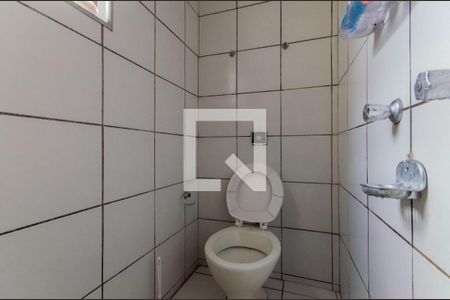 Casa para alugar com 132m², 4 quartos e sem vaga Casa para alugar com 132m², 4 quartos e sem vagaBanheiro da Edícula