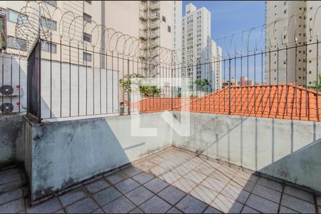 Casa para alugar com 132m², 4 quartos e sem vaga Casa para alugar com 132m², 4 quartos e sem vagaTerraço