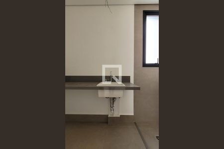 Apartamento à venda com 75m², 2 quartos e 2 vagas Apartamento à venda com 75m², 2 quartos e 2 vagasBanheiro