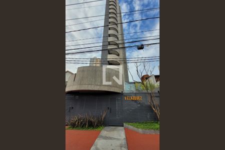 Apartamento à venda com 75m², 2 quartos e 2 vagas Apartamento à venda com 75m², 2 quartos e 2 vagasFachada