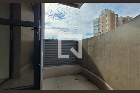 Apartamento à venda com 75m², 2 quartos e 2 vagas Apartamento à venda com 75m², 2 quartos e 2 vagasSacada