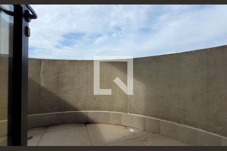 Apartamento à venda com 75m², 2 quartos e 2 vagas Apartamento à venda com 75m², 2 quartos e 2 vagasSacada