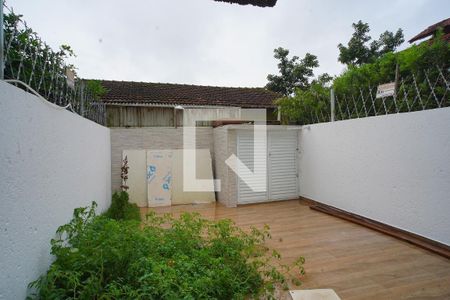 Casa para alugar com 145m², 2 quartos e 1 vagaPátio fundos