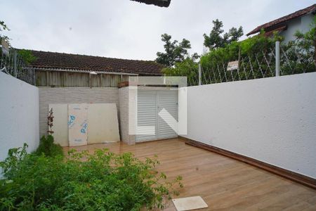 Casa para alugar com 145m², 2 quartos e 1 vagaPátio fundos