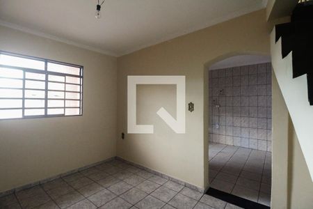 Casa 01 - Sala de casa para alugar com 3 quartos, 120m² em Vila Ré, São Paulo
