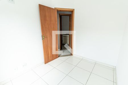 Quarto 2 de apartamento à venda com 2 quartos, 48m² em Vila Suica, Santo André