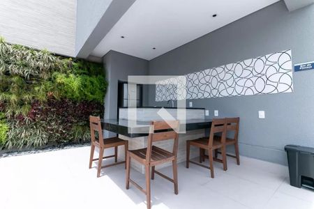 Apartamento à venda com 98m², 2 quartos e 2 vagas Apartamento à venda com 98m², 2 quartos e 2 vagasBar da piscina