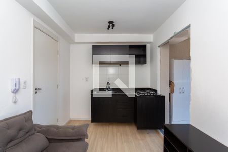 Sala e cozinha de apartamento à venda com 2 quartos, 44m² em Vila Monumento, São Paulo