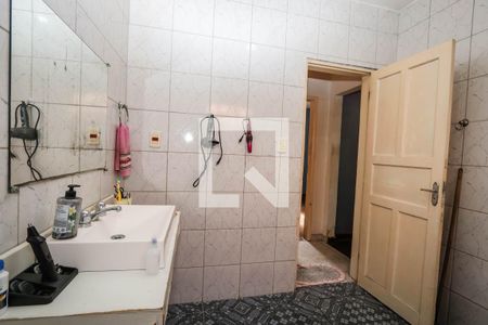 Casa à venda com 199m², 4 quartos e 8 vagas Casa à venda com 199m², 4 quartos e 8 vagasBanheiro casa 2