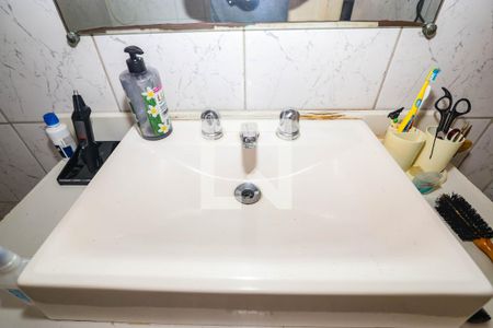 Casa à venda com 199m², 4 quartos e 8 vagas Casa à venda com 199m², 4 quartos e 8 vagasBanheiro casa 2