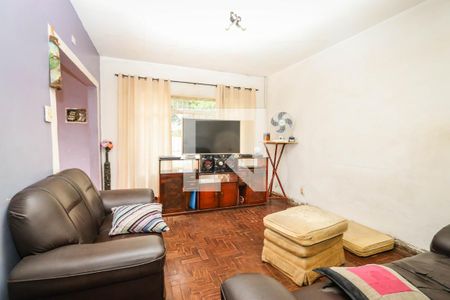 Casa à venda com 199m², 4 quartos e 8 vagas Casa à venda com 199m², 4 quartos e 8 vagasSala casa 2