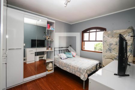 Casa à venda com 199m², 4 quartos e 8 vagas Casa à venda com 199m², 4 quartos e 8 vagasQuarto 2