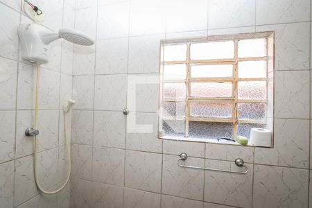 Casa à venda com 199m², 4 quartos e 8 vagas Casa à venda com 199m², 4 quartos e 8 vagasBanheiro casa 2