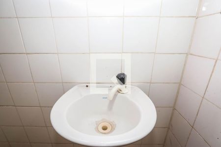 Casa à venda com 199m², 4 quartos e 8 vagas Casa à venda com 199m², 4 quartos e 8 vagasBanheiro de serviço Casa 2