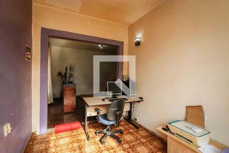 Casa à venda com 199m², 4 quartos e 8 vagas Casa à venda com 199m², 4 quartos e 8 vagasQuarto Casa 2