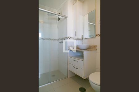 Banheiro de kitnet/studio para alugar com 1 quarto, 34m² em Centro Histórico, Porto Alegre