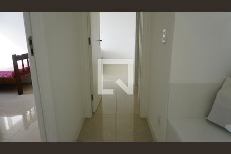 Hall Quartos de apartamento para alugar com 2 quartos, 64m² em Jacarepaguá, Rio de Janeiro