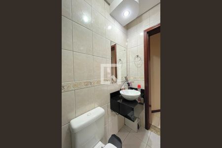 Casa à venda com 250m², 3 quartos e 1 vagaBanheiro 1