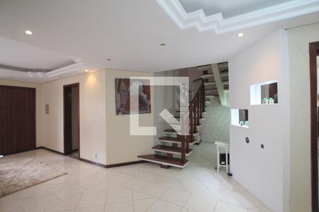 Sala de casa à venda com 3 quartos, 250m² em Jardim Dona Leopoldina, Porto Alegre