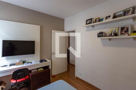 Quarto 1 de apartamento para alugar com 2 quartos, 66m² em Sagrada Família, Belo Horizonte