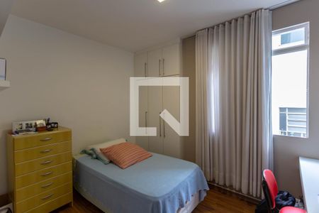 Quarto 1 de apartamento para alugar com 2 quartos, 66m² em Sagrada Família, Belo Horizonte