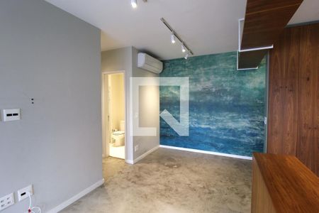 Sala de apartamento para alugar com 2 quartos, 79m² em Indianópolis, São Paulo