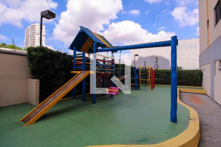 Apartamento à venda com 47m², 2 quartos e 1 vaga Apartamento à venda com 47m², 2 quartos e 1 vagaÁrea comum - Playground