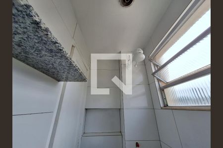 Banheiro de apartamento para alugar com 1 quarto, 16m² em Centro, Rio de Janeiro