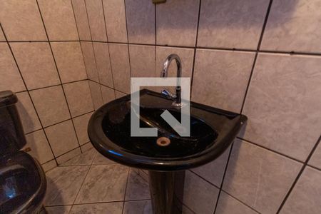 Lavabo de casa para alugar com 3 quartos, 150m² em Itaquera, São Paulo
