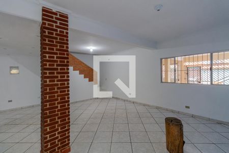 Sala de casa para alugar com 3 quartos, 150m² em Itaquera, São Paulo